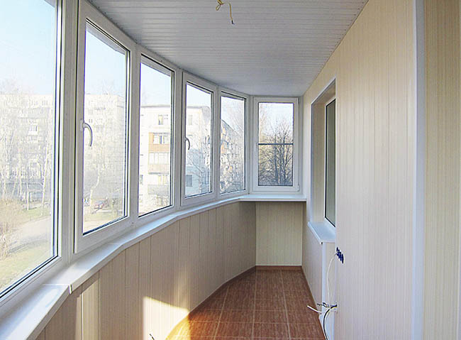 Замена холодного остекления на балконе на теплое Солнечногорск