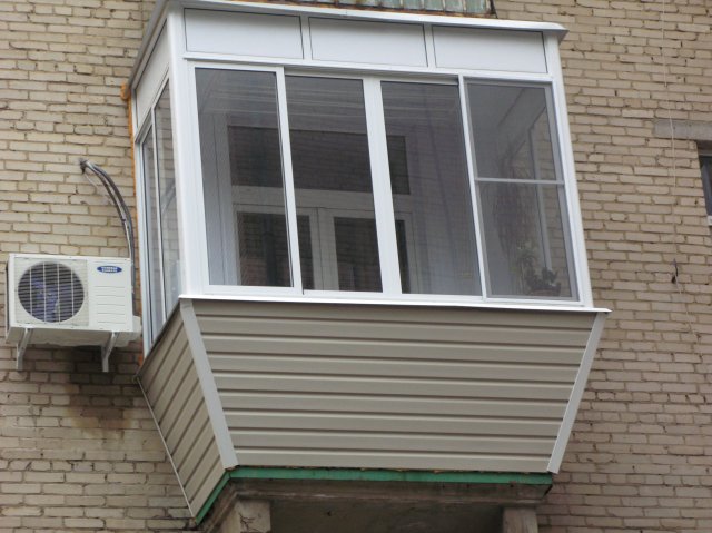Остекление балконов в хрущевке с выносом по цене от производителя Солнечногорск